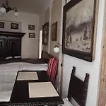 Old Town شقة